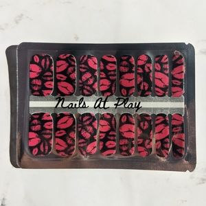 5 for $15 Nail Wraps- Kiss Kiss Kiss